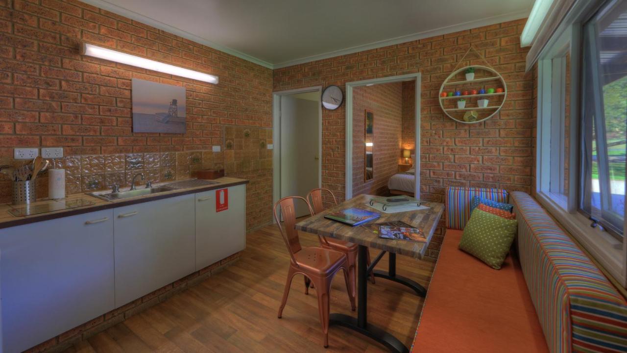 Big4 Porepunkah Holiday Park Bright Esterno foto