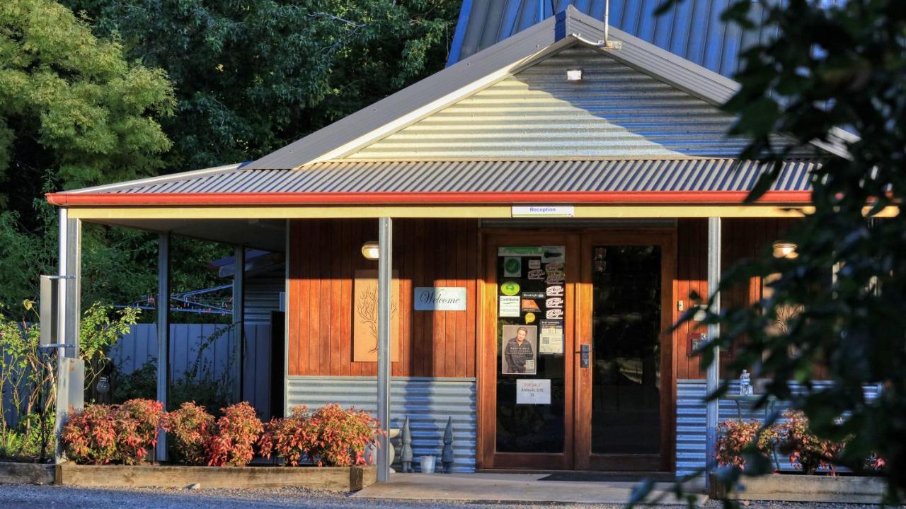 Big4 Porepunkah Holiday Park Bright Esterno foto