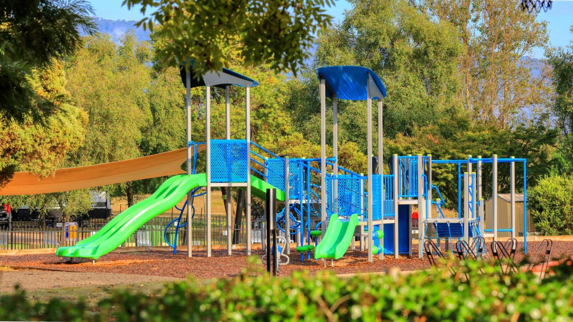 Big4 Porepunkah Holiday Park Bright Esterno foto